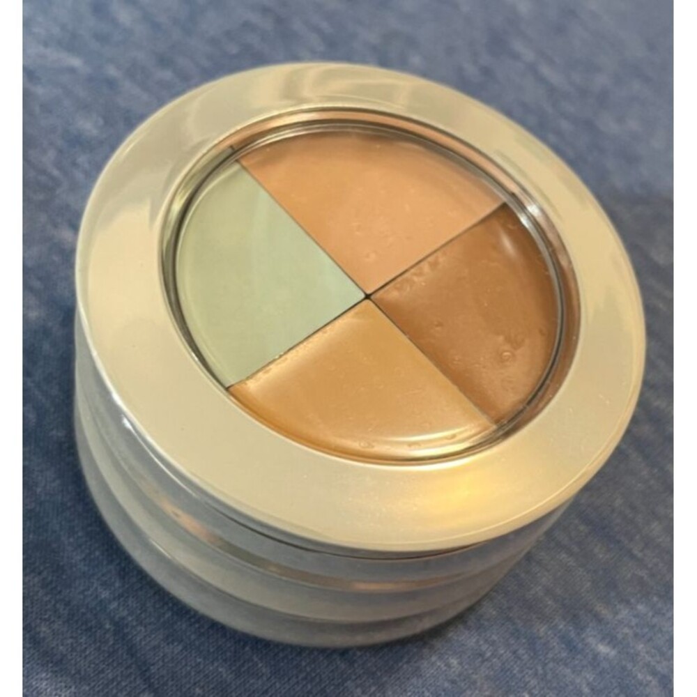 Models Prefer "Must Haves" Cosmetic Kit AquaFusion Neutralizing Powder NEW